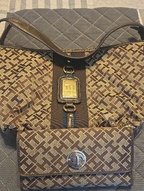 Tommy Hilfiger Brown Monogram Shoulder Bag with Matching Wallet